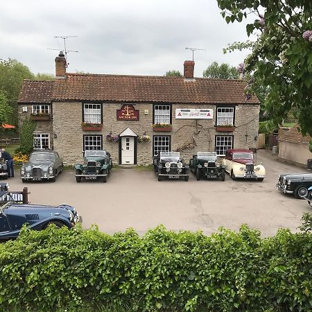 The Anchor Inn Торнбъри Екстериор снимка